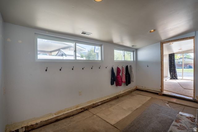235 S 900 E, Kaysville, UT 84037