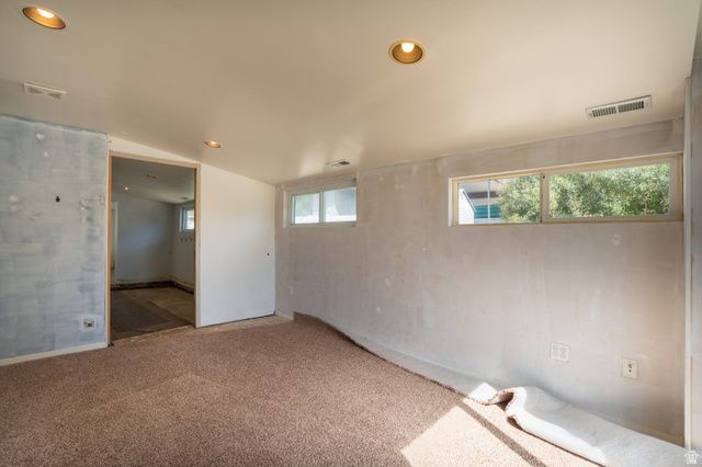 235 S 900 E, Kaysville, UT 84037