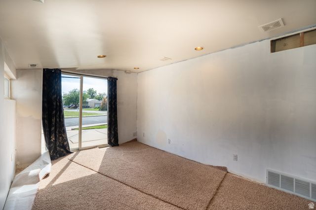235 S 900 E, Kaysville, UT 84037