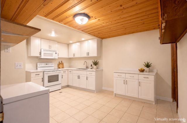235 S 900 E, Kaysville, UT 84037