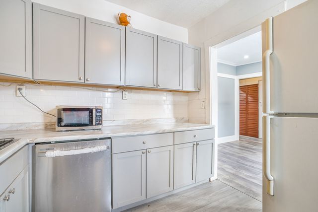 1707 W Wallen Avenue 2G, Chicago, IL 60626