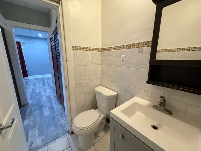 1707 W Wallen Avenue 2G, Chicago, IL 60626