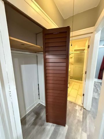 1707 W Wallen Avenue 2G, Chicago, IL 60626