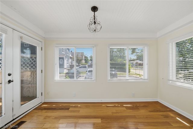 1415 Blossom Park Avenue, Lakewood, OH 44107