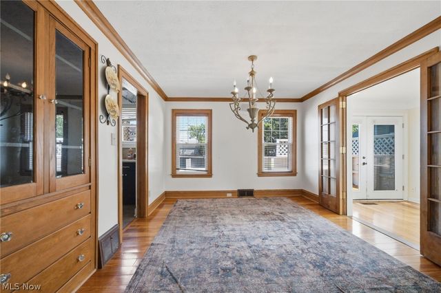1415 Blossom Park Avenue, Lakewood, OH 44107