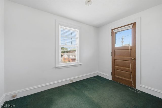 1415 Blossom Park Avenue, Lakewood, OH 44107