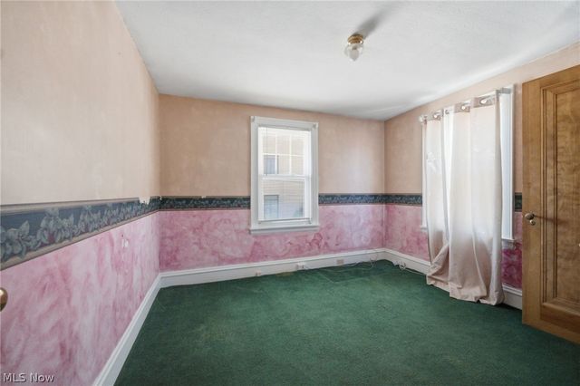 1415 Blossom Park Avenue, Lakewood, OH 44107