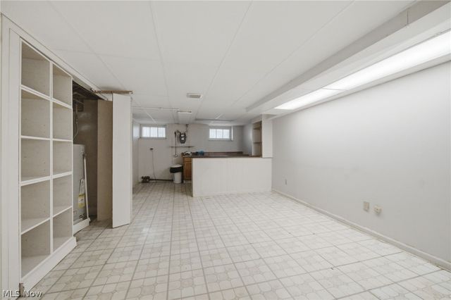 1415 Blossom Park Avenue, Lakewood, OH 44107