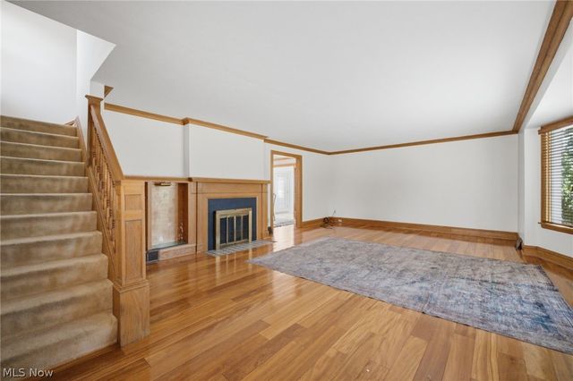 1415 Blossom Park Avenue, Lakewood, OH 44107