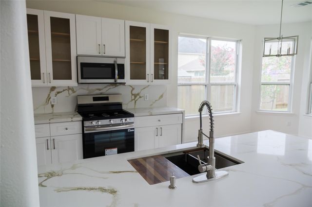 15 Mira Loma Drive, Manvel, TX 77578