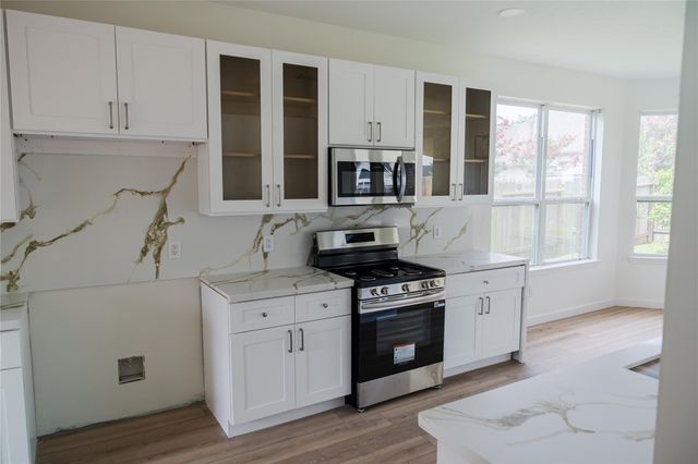 15 Mira Loma Drive, Manvel, TX 77578