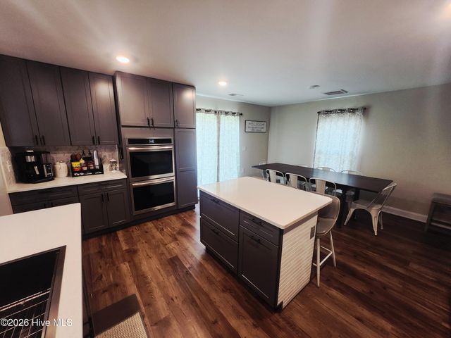 307 Ginger Drive, New Bern, NC 28560