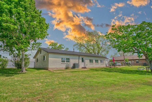 266 Pr 674, Sargent, TX 77414