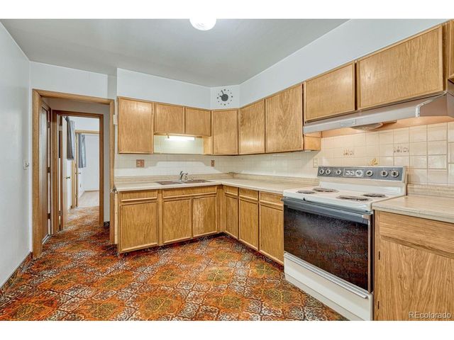 8350 S Ammons St, Littleton, CO 80128