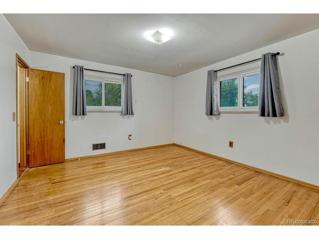 8350 S Ammons St, Littleton, CO 80128