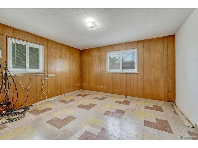 8350 S Ammons St, Littleton, CO 80128
