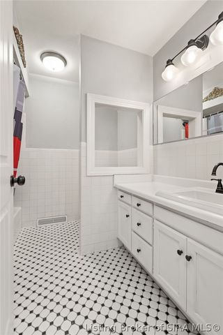 6256 Scottsville Road, Floyds Knobs, IN 47119