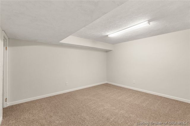 6256 Scottsville Road, Floyds Knobs, IN 47119