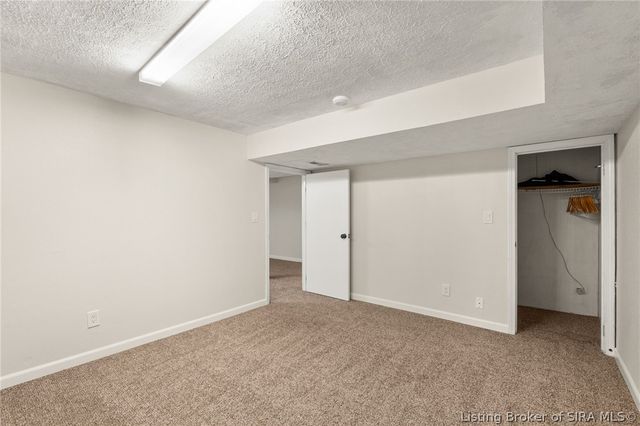 6256 Scottsville Road, Floyds Knobs, IN 47119