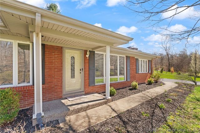 6256 Scottsville Road, Floyds Knobs, IN 47119