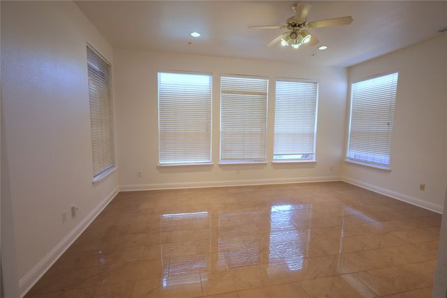 8925 Hunters Glen Trail, Fort Worth, TX 76120