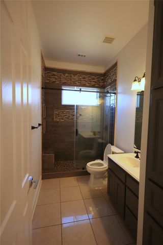 8925 Hunters Glen Trail, Fort Worth, TX 76120