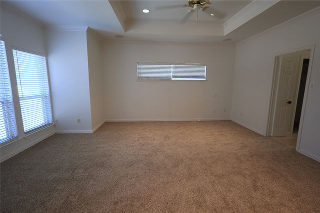 8925 Hunters Glen Trail, Fort Worth, TX 76120