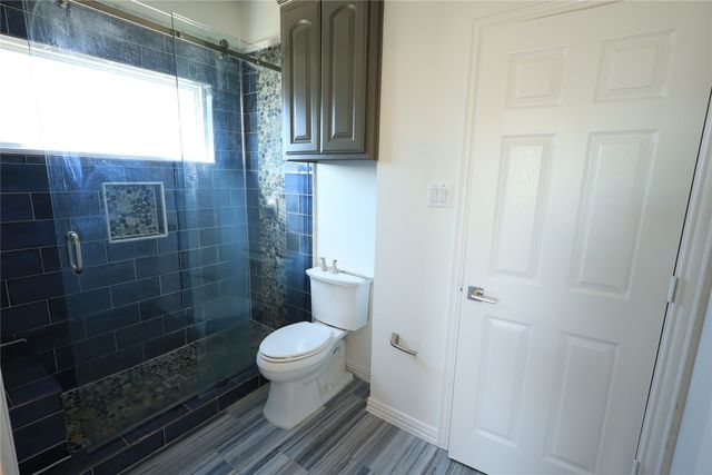 8925 Hunters Glen Trail, Fort Worth, TX 76120