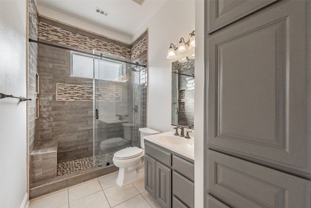 8925 Hunters Glen Trail, Fort Worth, TX 76120