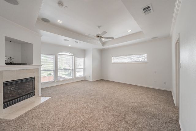 8925 Hunters Glen Trail, Fort Worth, TX 76120