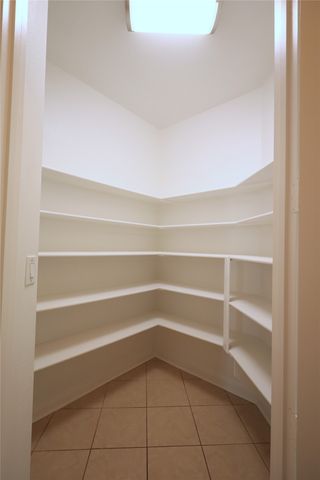 8925 Hunters Glen Trail, Fort Worth, TX 76120