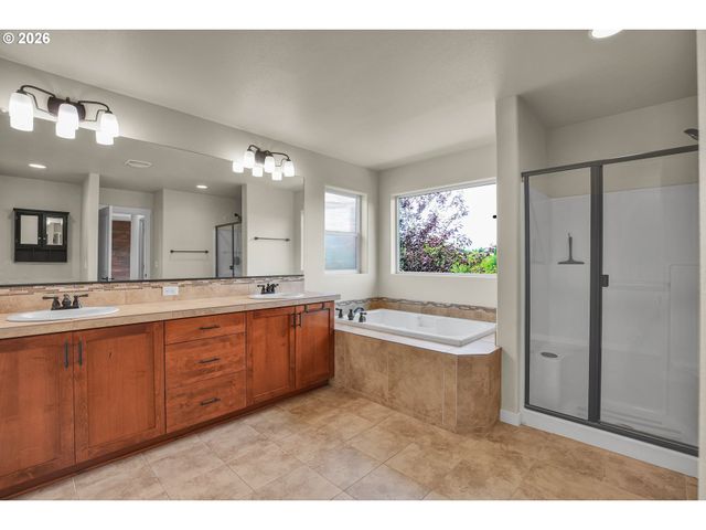 20435 Sw GRACIE St, Beaverton, OR 97006