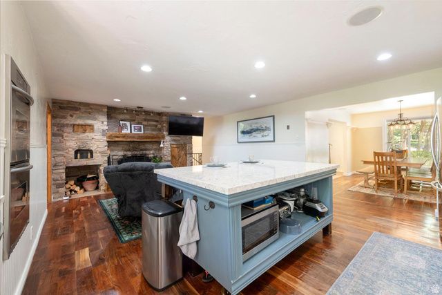 9676 S MOUNT JORDAN RD, Sandy, UT 84092