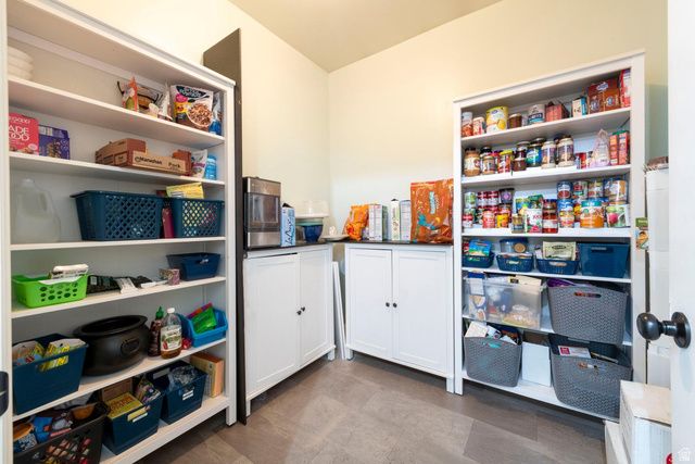 9676 S MOUNT JORDAN RD, Sandy, UT 84092
