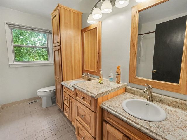 6085 Dexter Ann Arbor Road, Dexter, MI 48130