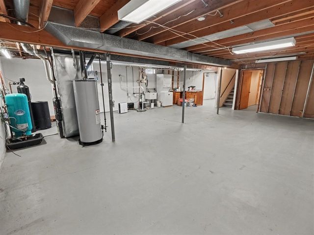 6085 Dexter Ann Arbor Road, Dexter, MI 48130