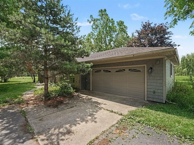 6085 Dexter Ann Arbor Road, Dexter, MI 48130