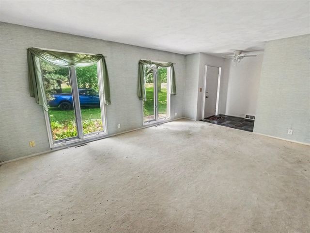 6085 Dexter Ann Arbor Road, Dexter, MI 48130