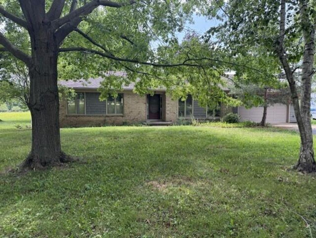 6085 Dexter Ann Arbor Road, Dexter, MI 48130