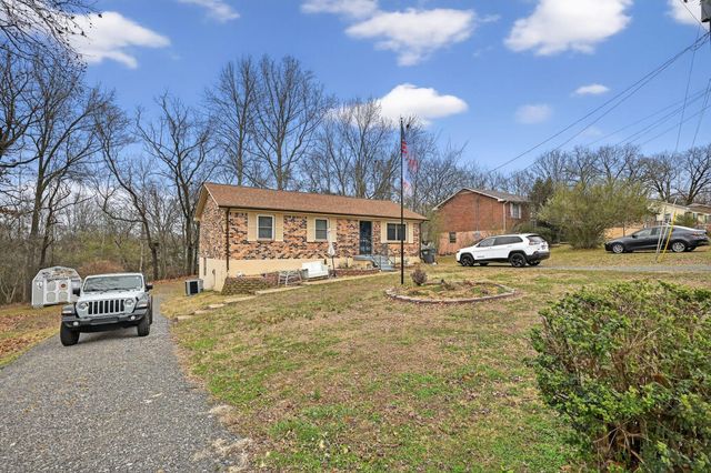 717 Ranch Hill DR, Clarksville, TN 37042