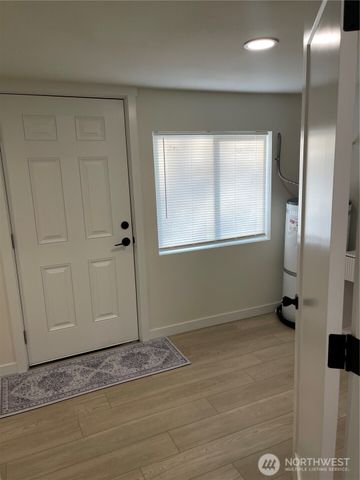 8518 9th Ave E, Tacoma, WA 98445