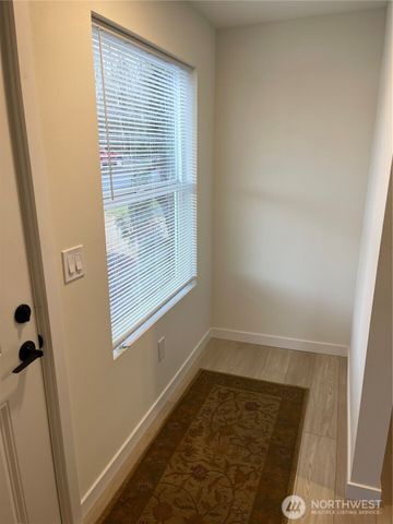 8518 9th Ave E, Tacoma, WA 98445