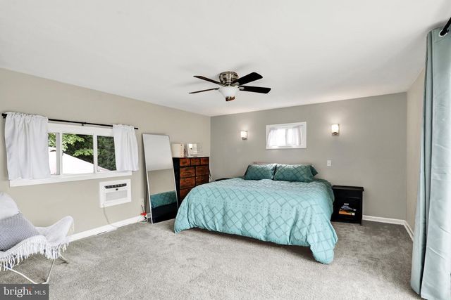 3128 OAK ST, Reading, PA 19605