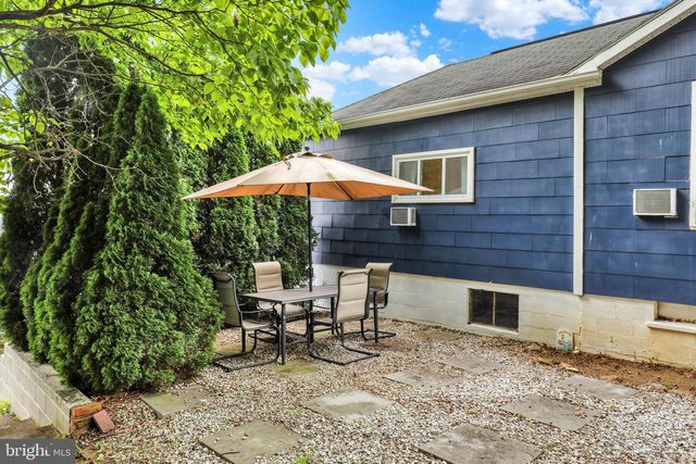 3128 OAK ST, Reading, PA 19605