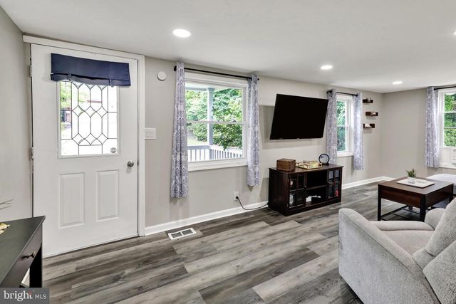 3128 OAK ST, Reading, PA 19605