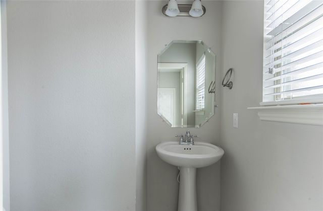 2575 Adam Lane, Lewisville, TX 75056