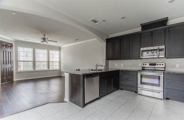 2575 Adam Lane, Lewisville, TX 75056