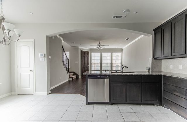 2575 Adam Lane, Lewisville, TX 75056