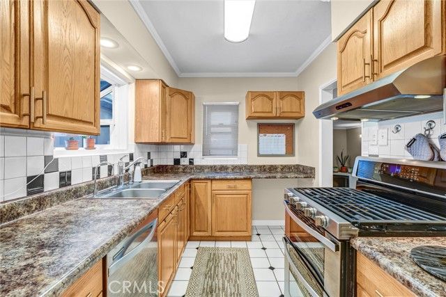 1130 N Cordova, Burbank, CA 91505