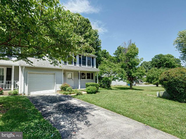 32 LANFORD RD, New Castle, DE 19720